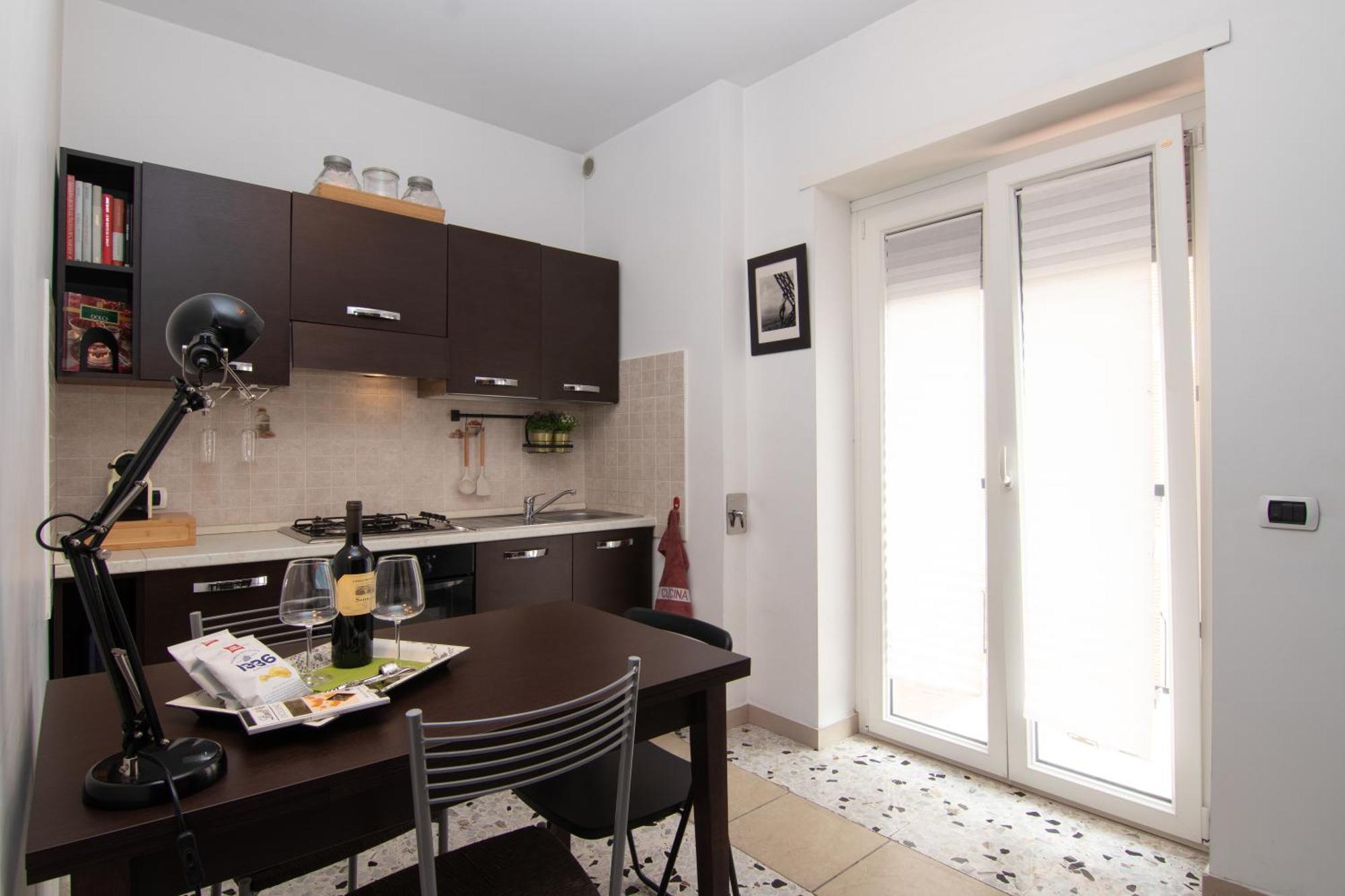Mia Ginger, Stazione Trastevere Vicinanze Rom Exteriör bild